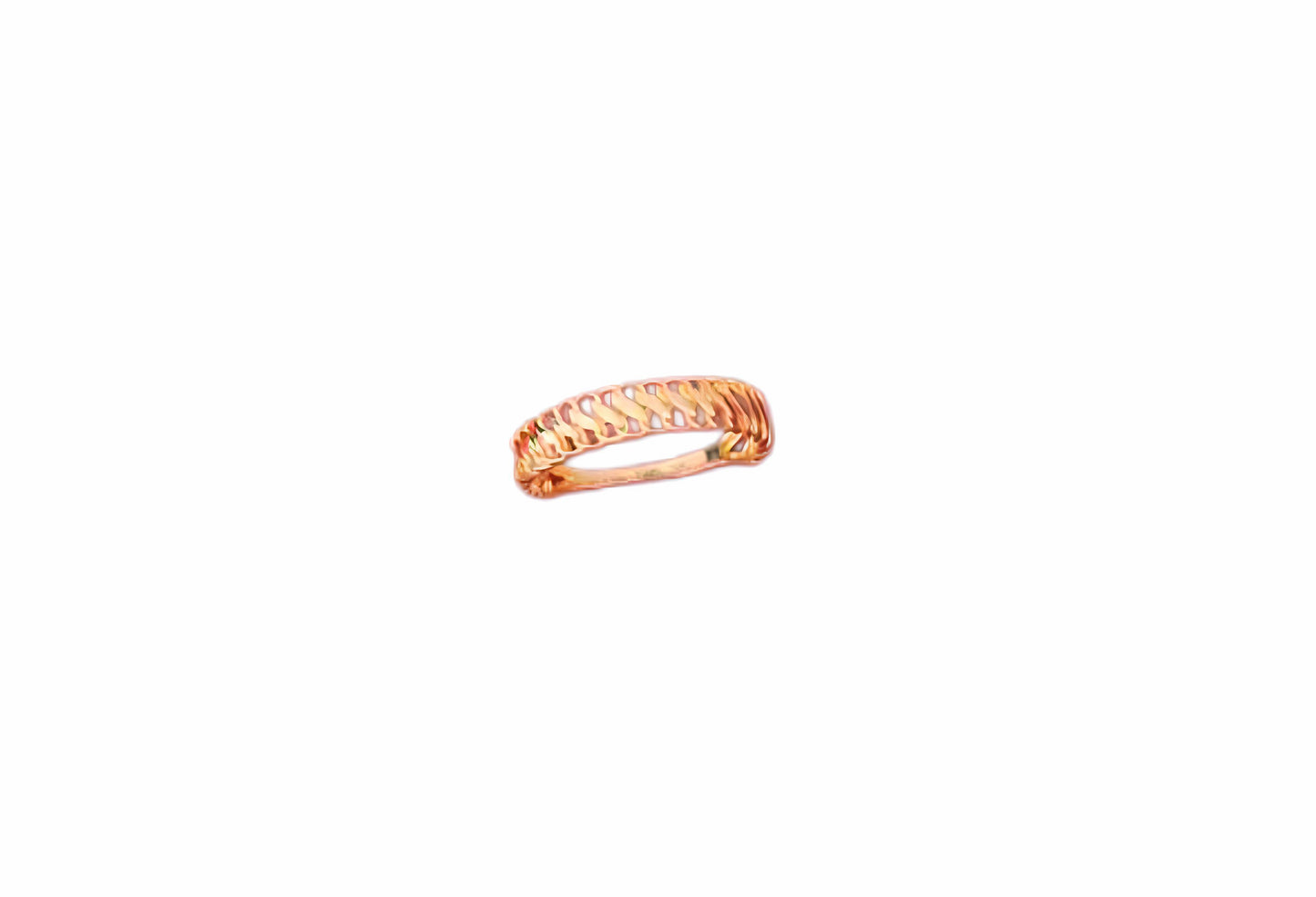 Anillo de Oro 18K – Elegancia y Sofisticación Atemporal